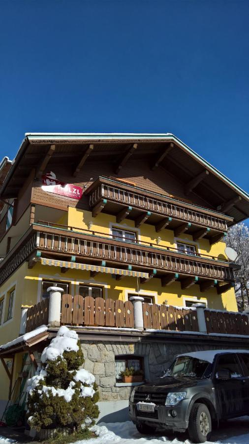 Hölzl Bed&Breakfast Neukirchen am Großvenediger Exterior foto