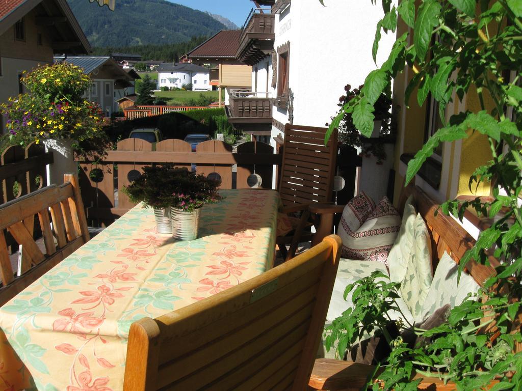 Hölzl Bed&Breakfast Neukirchen am Großvenediger Exterior foto