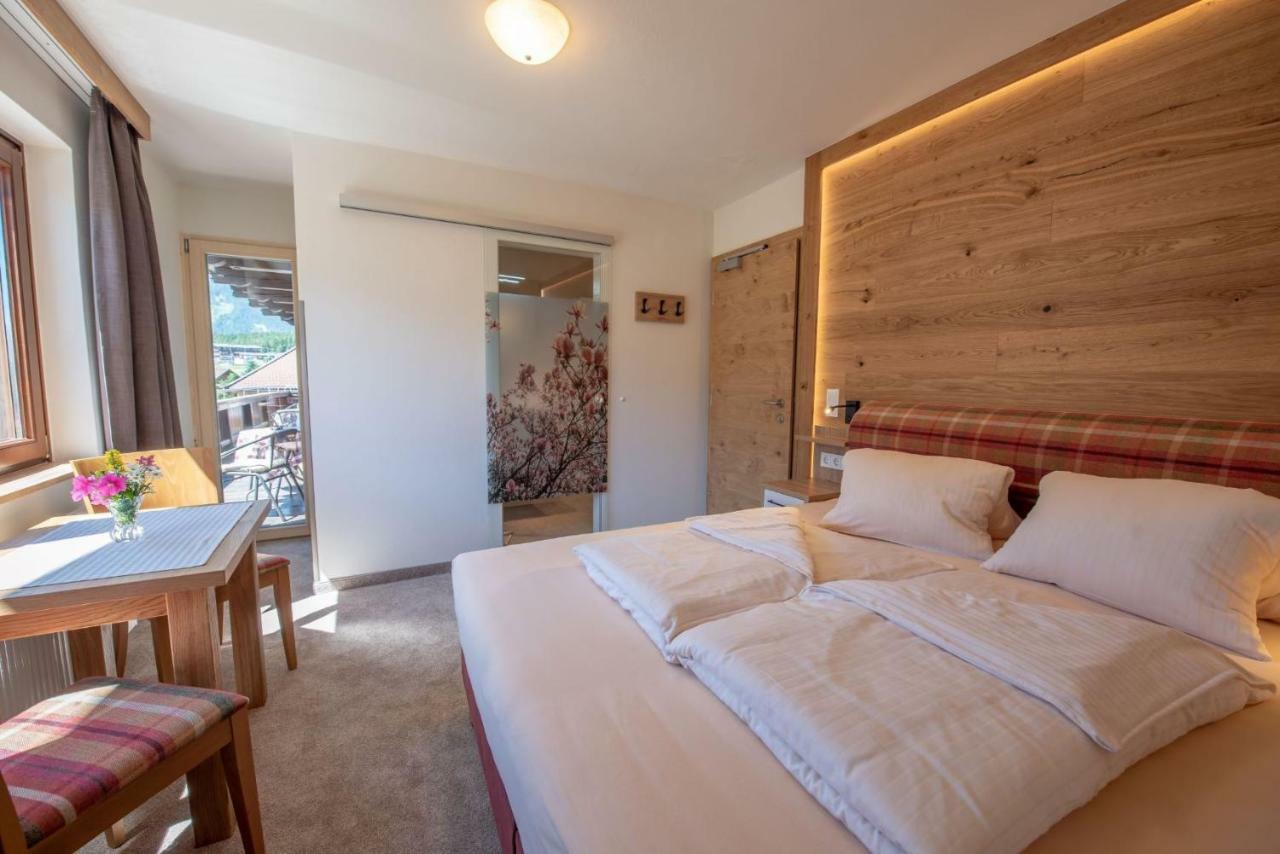 Hölzl Bed&Breakfast Neukirchen am Großvenediger Exterior foto
